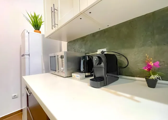 Cool Flat In The Heart Of Bucharest's Fun And History * Бухарест