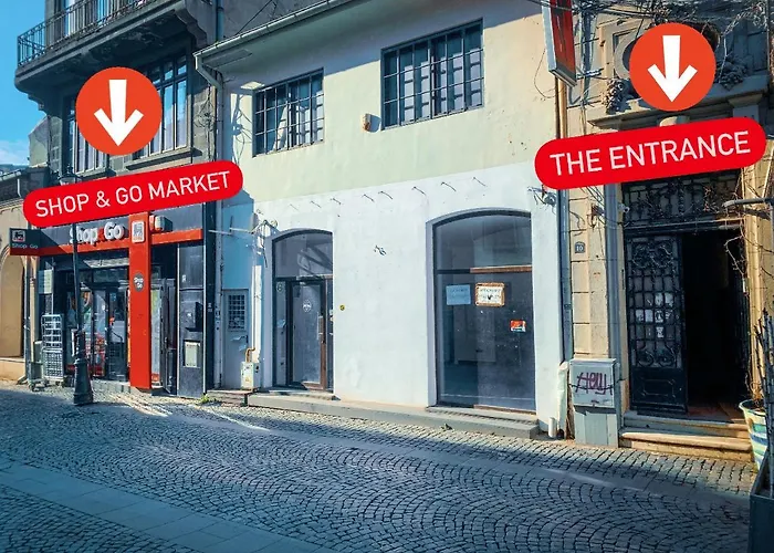 Cool Flat In The Heart Of Bucharest's Fun And History *