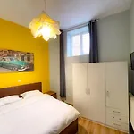 Cool Flat In The Heart Of Bucharest's Fun And History *