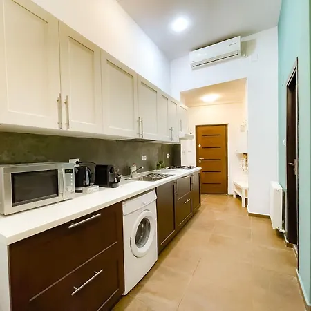 Cool Flat In The Heart Of Bucharest's Fun And History Apartament Bukareszt