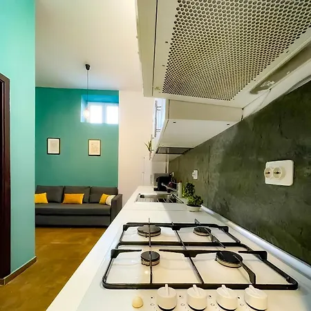 Apartament Cool Flat In The Heart Of Bucharest's Fun And History