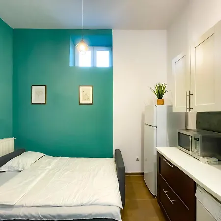 Apartament Cool Flat In The Heart Of Bucharest's Fun And History Bukareszt
