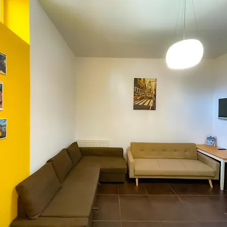 Cool Flat In The Heart Of Bucharest's Fun And History Apartament *