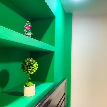 Cool Flat In The Heart Of Bucharest's Fun And History Apartament