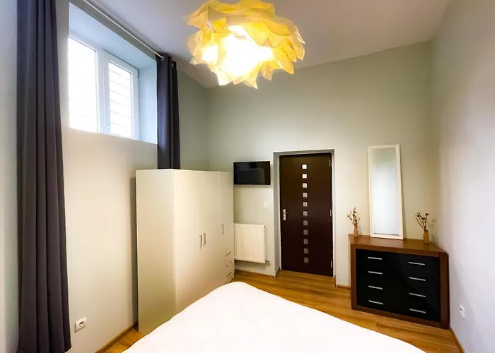 Cool Flat In The Heart Of Bucharest's Fun And History Διαμέρισμα *