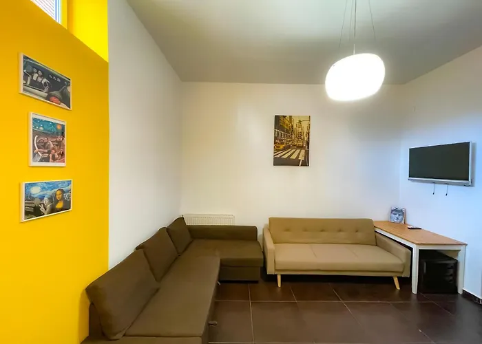 Cool Flat In The Heart Of Bucharest's Fun And History Apartament *