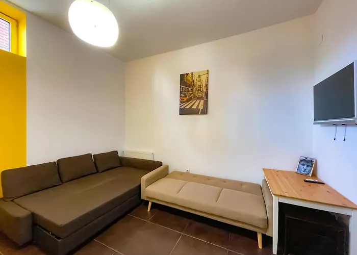 Cool Flat In The Heart Of Bucharest's Fun And History Bukarest