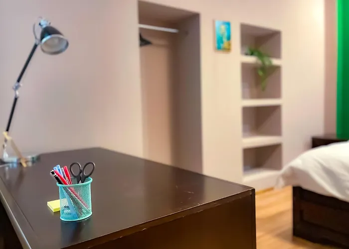 Cool Flat In The Heart Of Bucharest's Fun And History * Bukarest