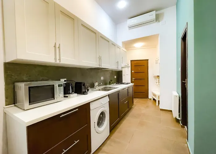 Cool Flat In The Heart Of Bucharest's Fun And History Apartament Bukareszt