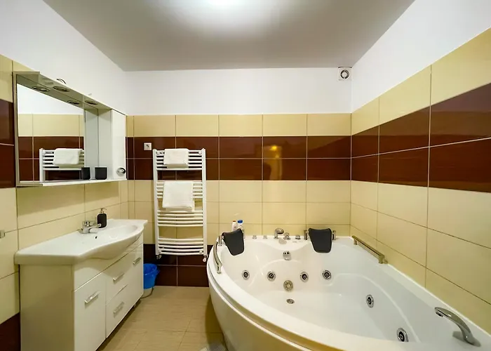 Cool Flat In The Heart Of Bucharest's Fun And History * Bukareszt